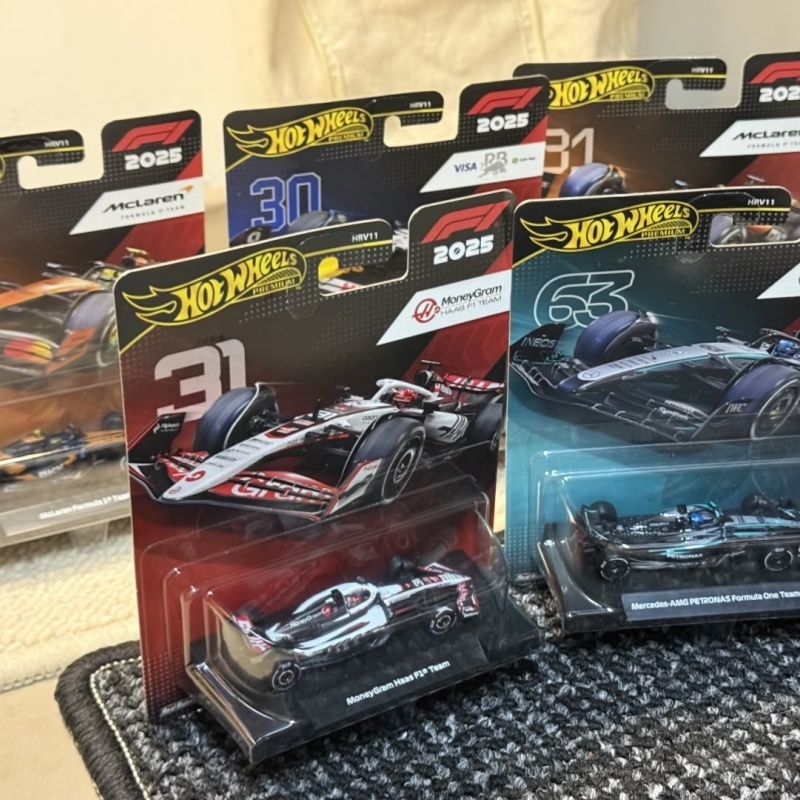 合金製コレクタブル64カーモデルダイキャストメタルおもちゃヴ - Vintage Collectible Hot Wheels のレビューと価格