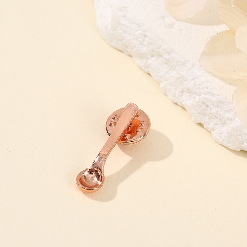 新しい可愛いデザインのスプーンブローチ、クリエイティブなメタ - Vintage Collectible Pins のレビューと価格