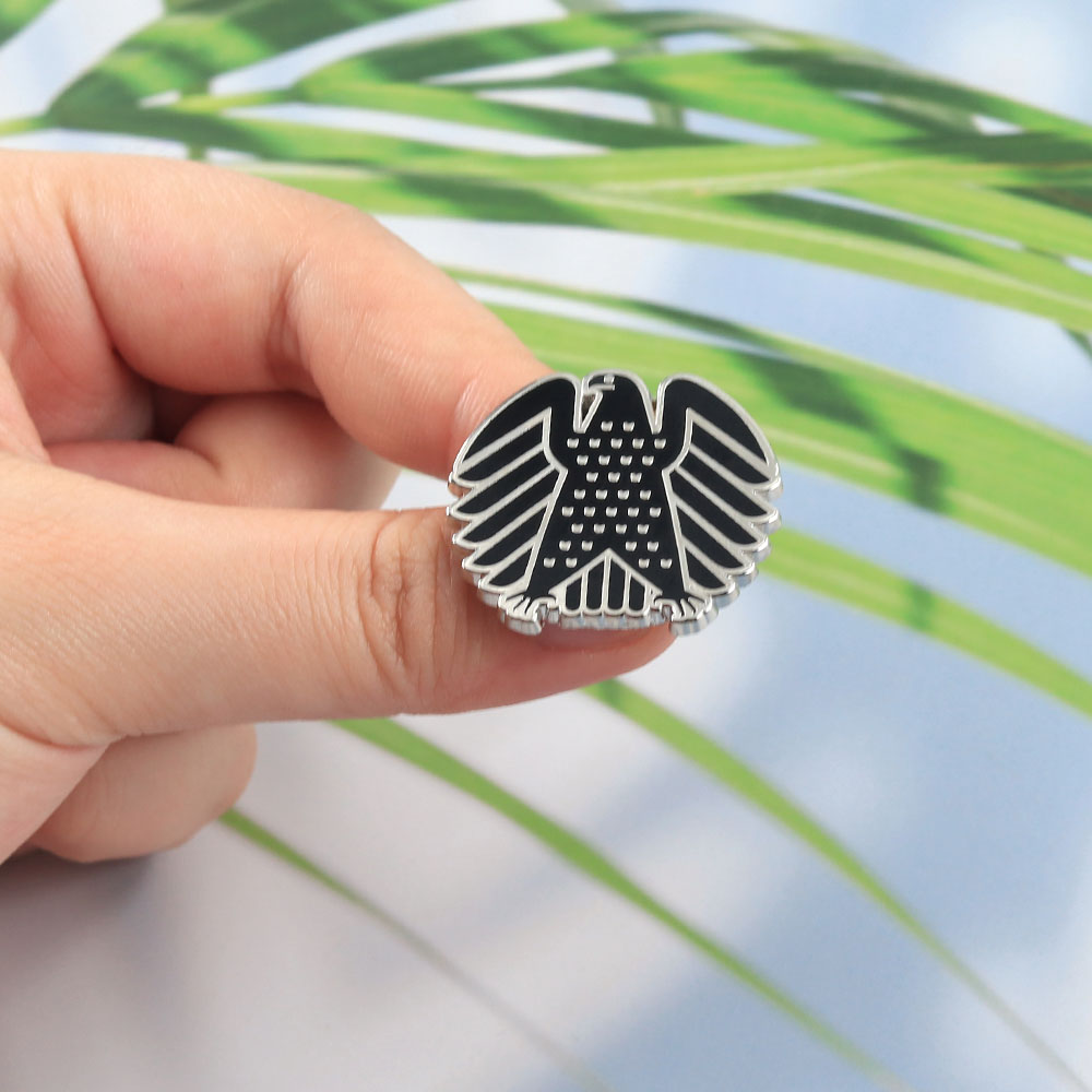 ドイツ連邦黒鷹ブローチ国家シンボルメタルバッジヴィンテージイ - Vintage Collectible Pins のレビューと価格