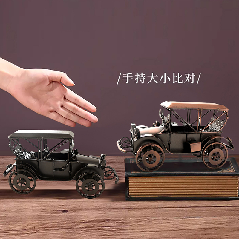 ヨーロッパスタイルのヴィンテージ合金古い車の模型装飾品クリエ - Vintage Collectible Toys のレビューと価格